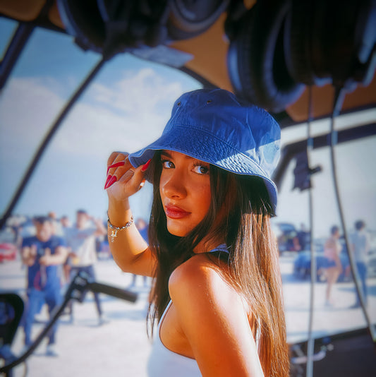 bucket hat