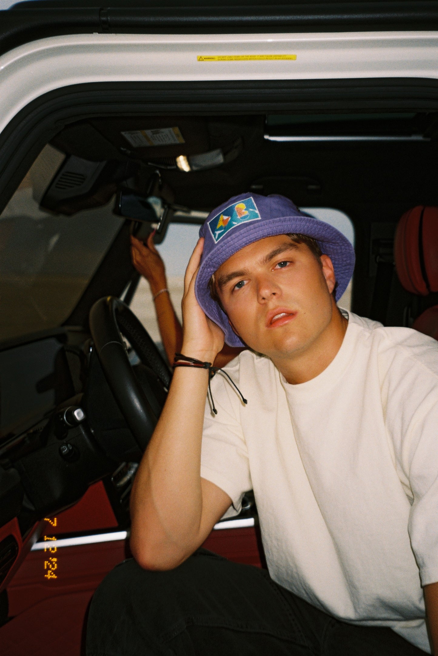 bucket hat