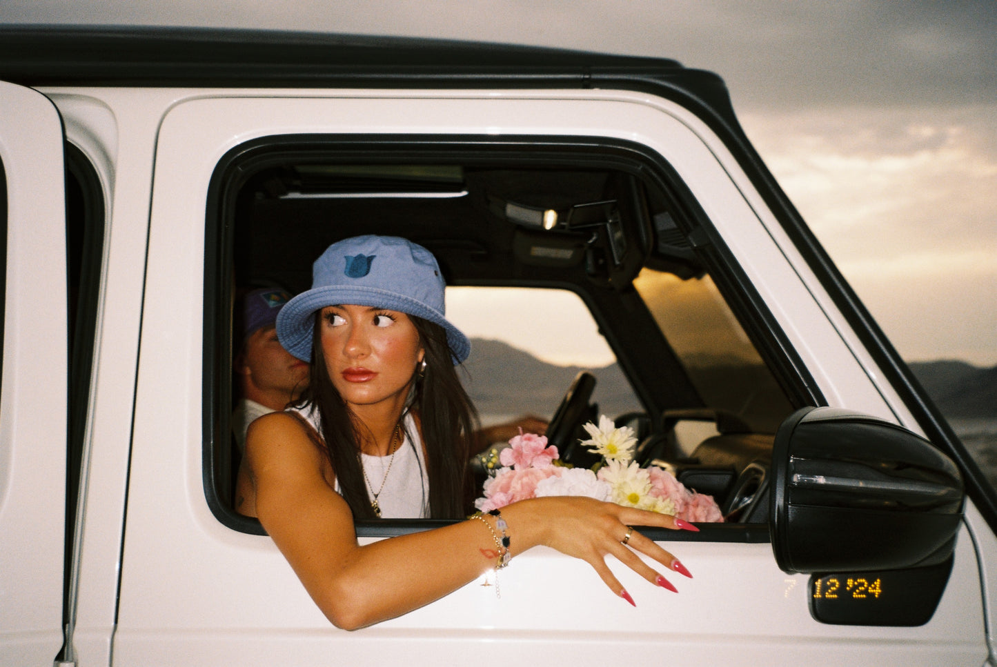bucket hat